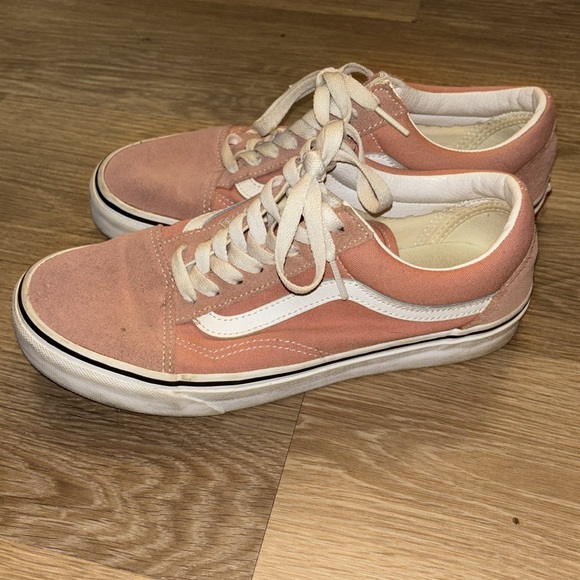 Pink vans - Picture 2 of 3